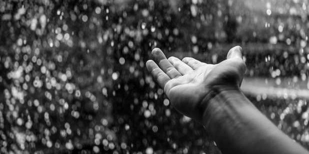 raining-on-hand